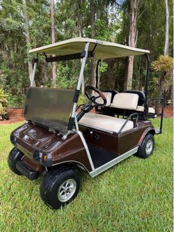 RUNNING AND DRIVING CLUB CAR GOLF CART!! 4 SEATER CUSTOM!!