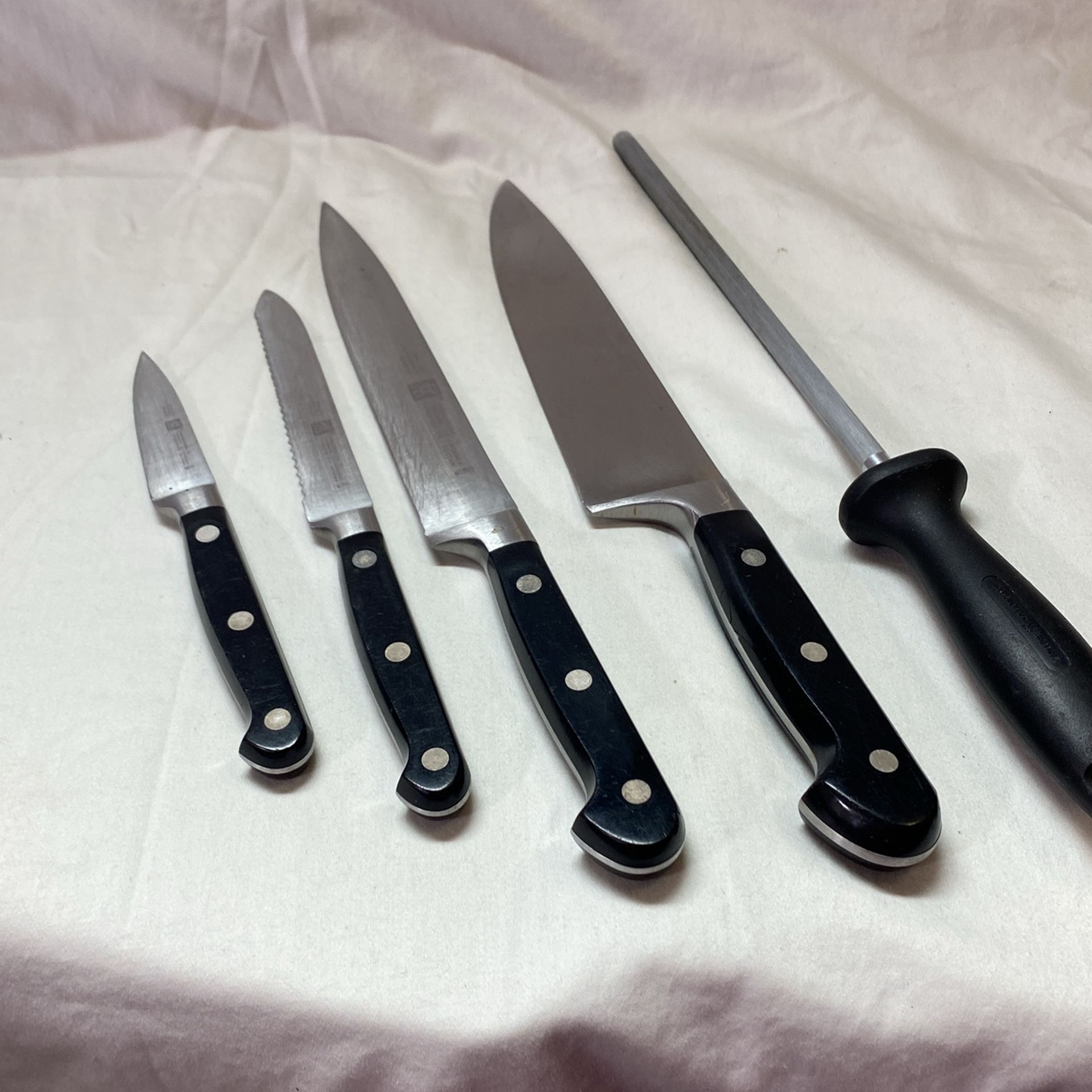 ZWILLING JA HENCKELS PROFESSIONAL 'S' ICE Hardened knifes