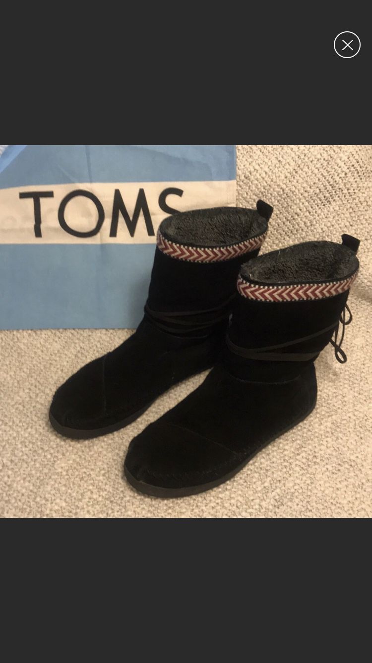 TOMS Suede Boots