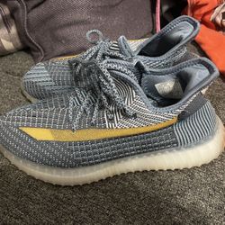 8 1/2 Men’s Tennis Shoe