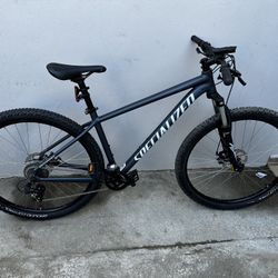 2021 Specialized Rockhopper L frame 29inch Wheels for Sale in