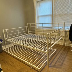 Full Size Mattress & Day Bed Frame
