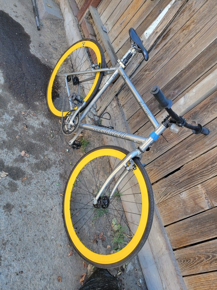 Specialized Sirrus Pro Bike