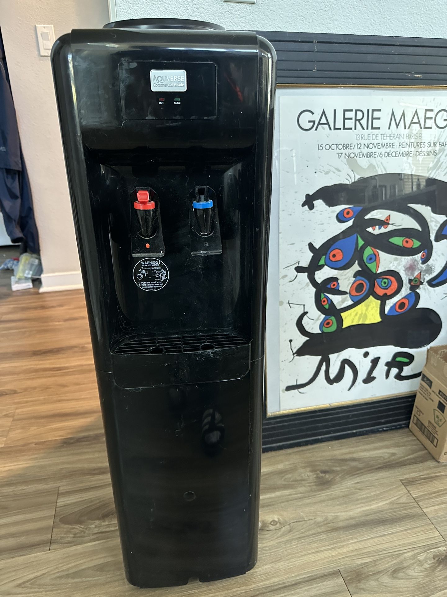 AqaVerse 5 Gallon Drinking Water Cooler/Heater