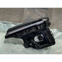 Chevy Trailblazer Headlight 