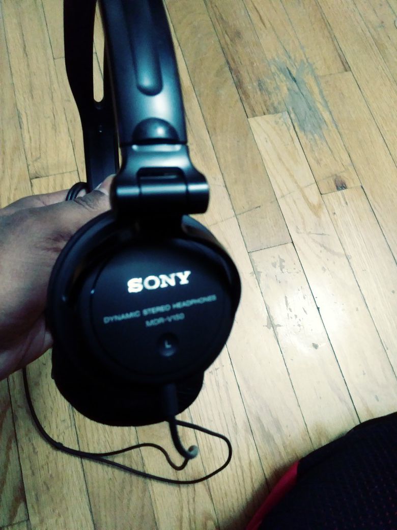 Sony Stereo Speakers and Headphones