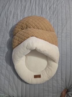 Dearforms  pet bed new