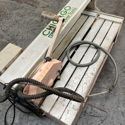 VINTAGE CHICAGO ELECTRIC POWER TOOLS TILE TABLE SAW 