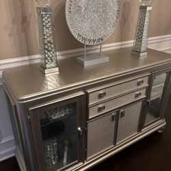 Dining Room Set & Refrigerator $3000 Pick It Up Today