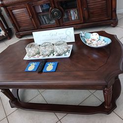 Ashley Furniture Coffee Table 