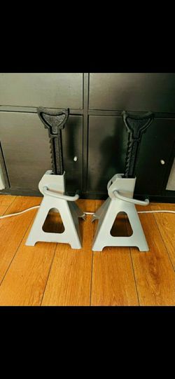 3 Ton Auto Jack Stands  New  $35.00 Firm