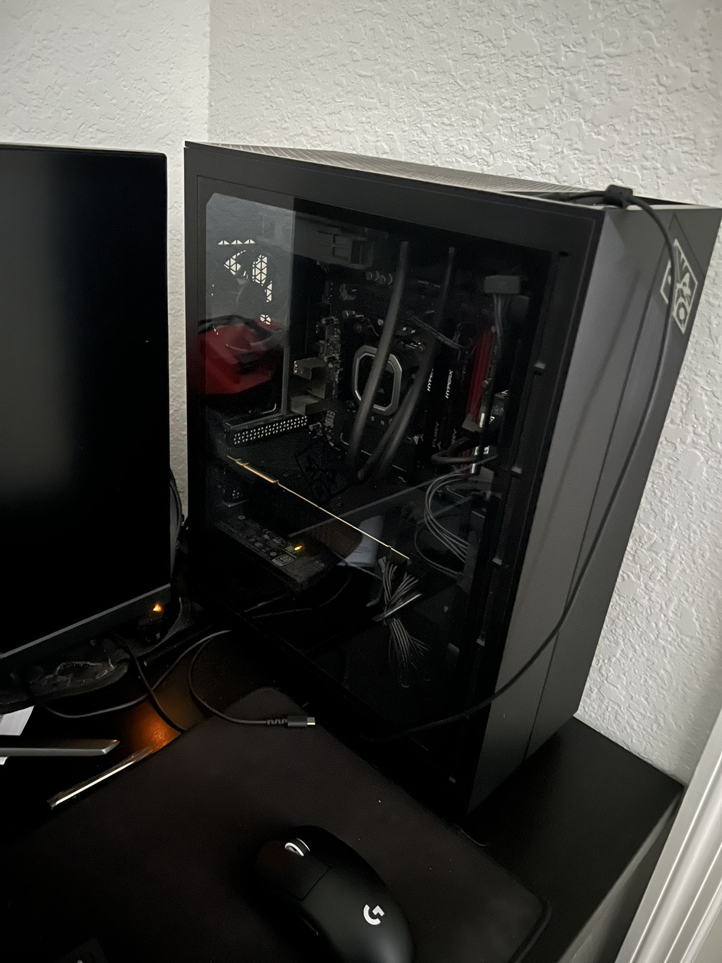 PC Desktop Computer 
