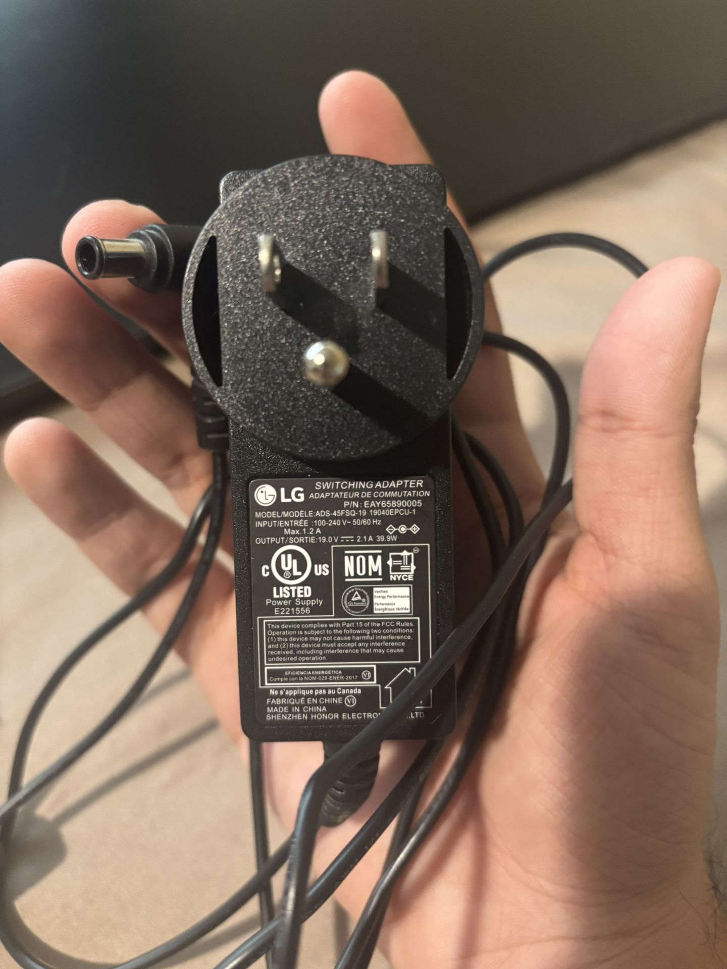 Genuine LG Monitor AC Power Adapter ADS-45FSQ-19 19040EPCU-1 EAY(contact info removed)5 40W 