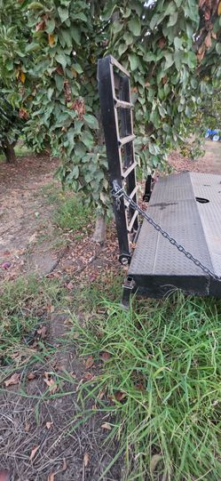 Car trailer