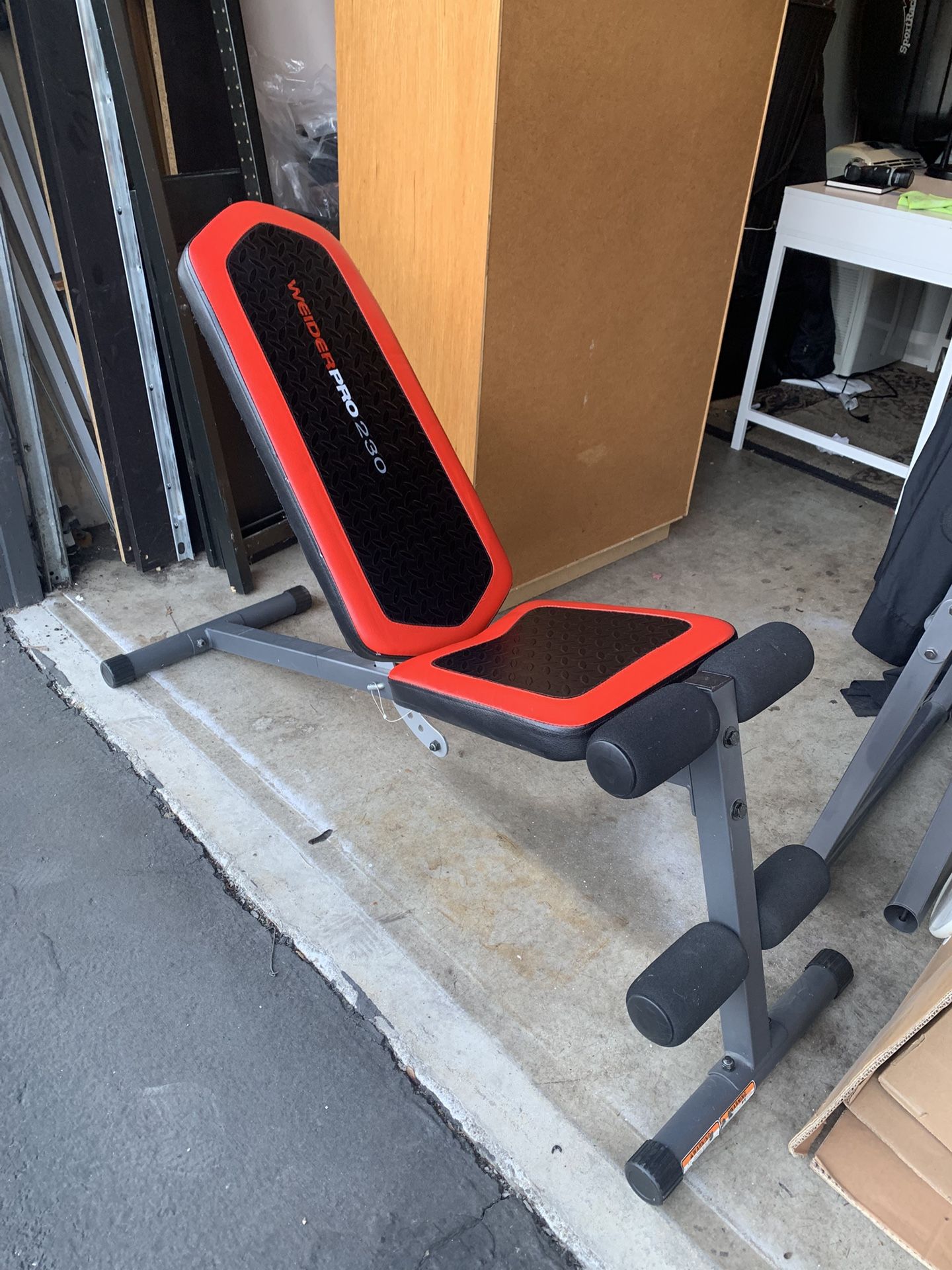 Weider Pro 230 Weight Bench $55