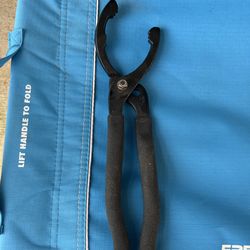 Oil filter pliers