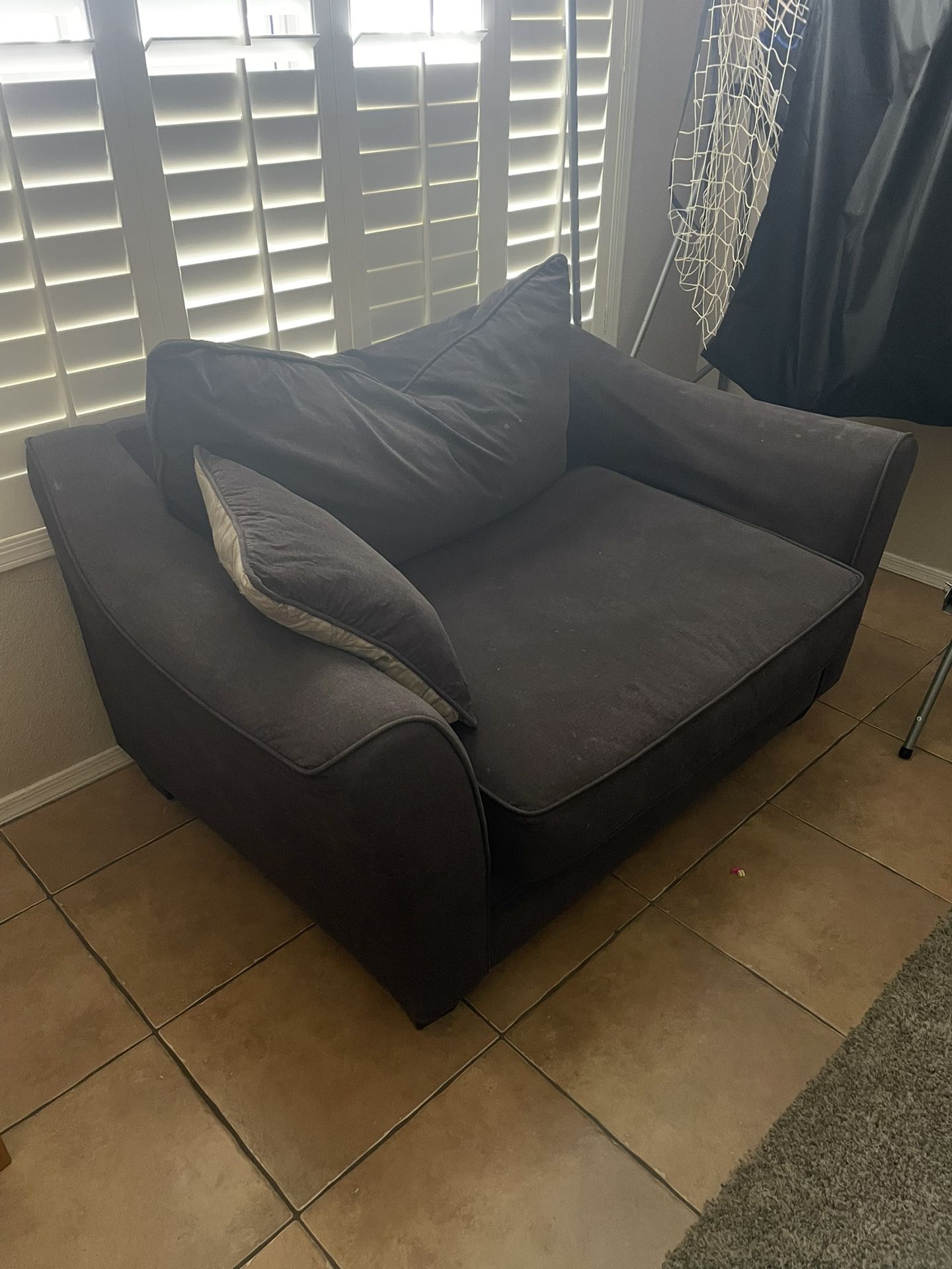 Oversized Chair (Sofa)