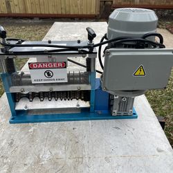 Electric wire stripper