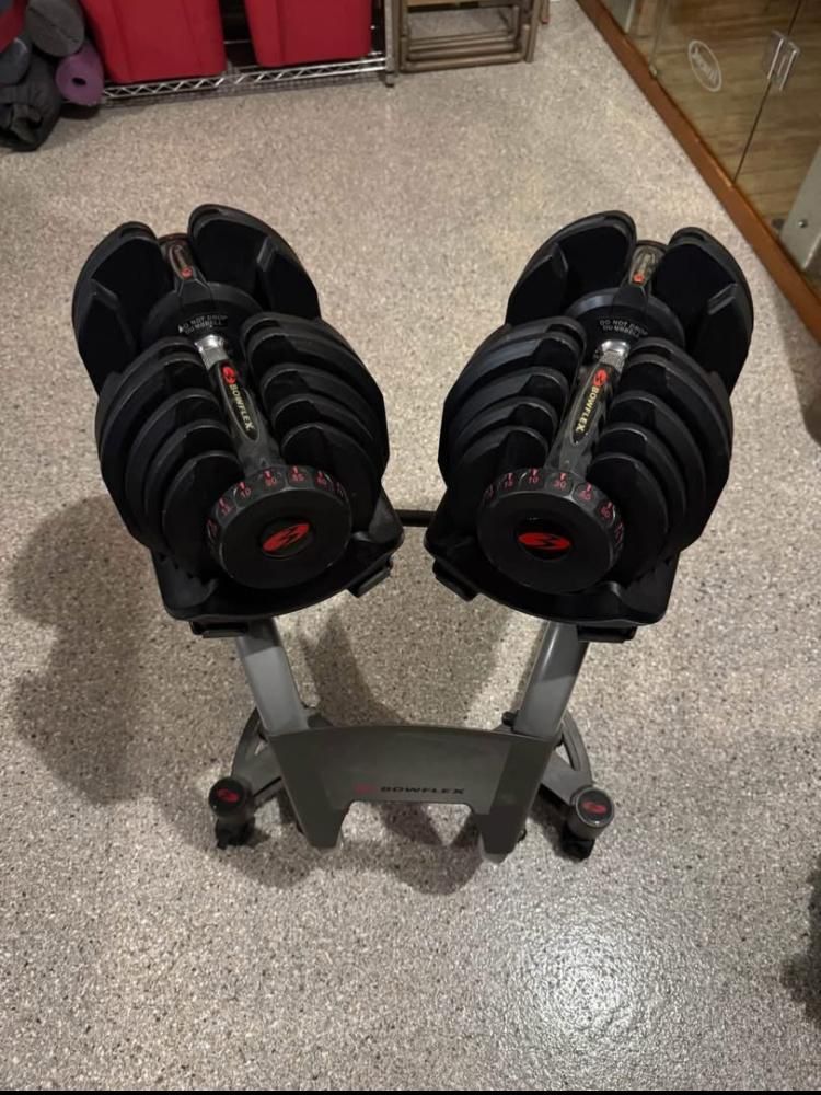 Dumbbells-1090-withstand