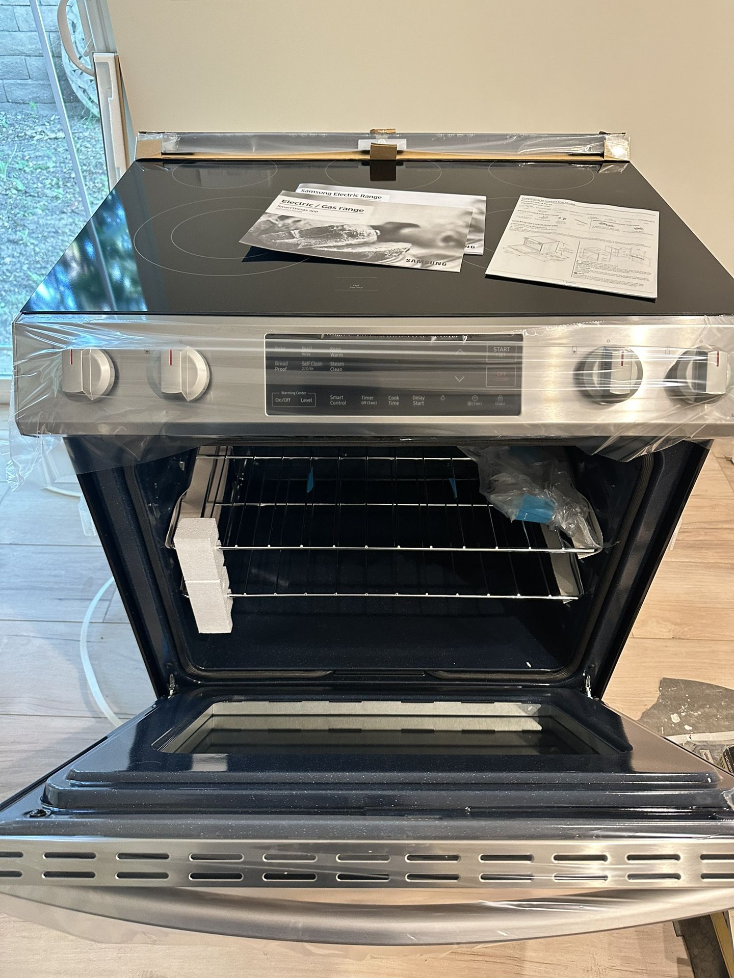New Samsung Electric Stove