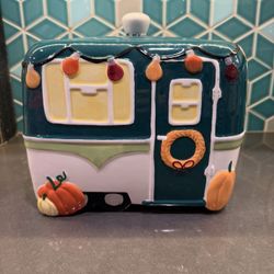 Tag Ceramic Holiday Camper Trailer Cookie Jar