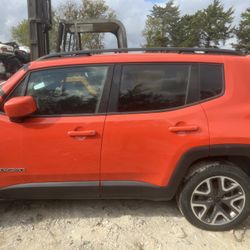 Parts 2015 Jeep Renegade Doors
