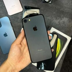 iPhone 7 32GB Unlocked 