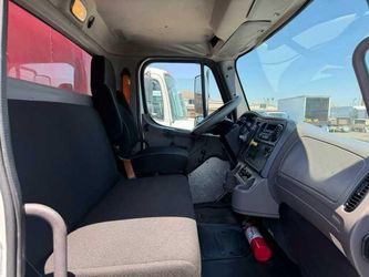 2017 Freightliner M2 106