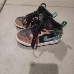 JORDAN 1 MID "MULTICOLOR" 9C