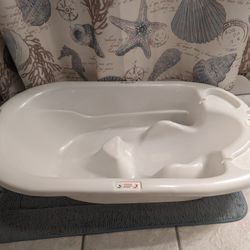Large Baby Bathtub! 