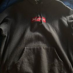 Supreme Hoodie