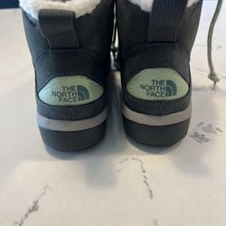 Women's The North Face Hiking Boots Size 5.5