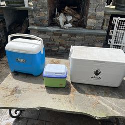 Igloo Cooler Coleman Cooler Lunch Cooler Selling Has A Lot