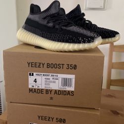 YEEZY 350 V2 - ASRIEL CARBON