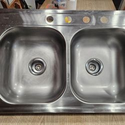 Stainless Steel Sink With Drains