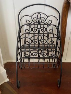 Black Metal Scrollwork Magazine Rack / Newspaper Holder