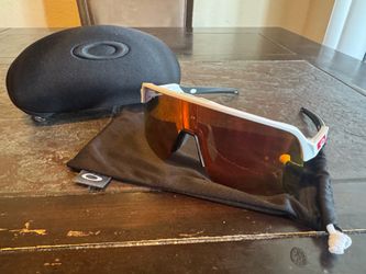 Oakley Sutro Lite Sunglasses