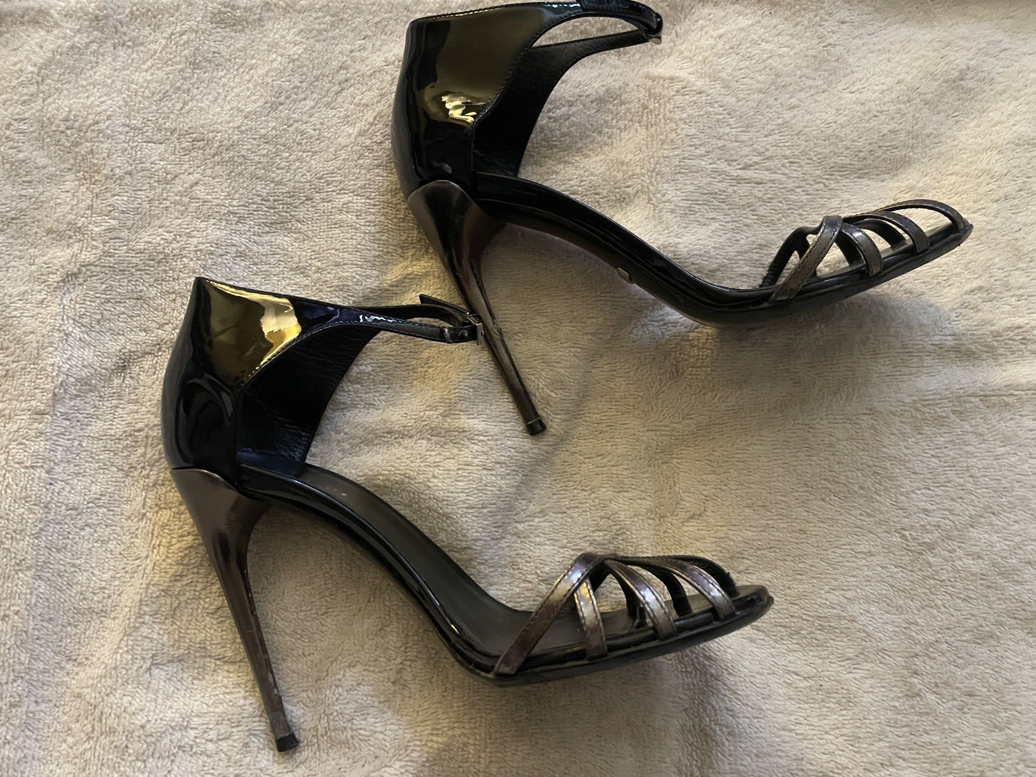 Gucci Metallic Margot Patent Cage Sandals Size 37