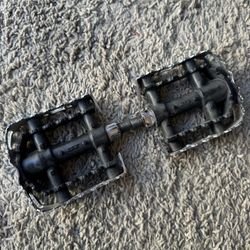 Original Gt BMX Pedals With Chrome Cages