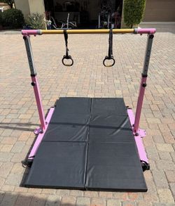 Gymnastic bar and Mats