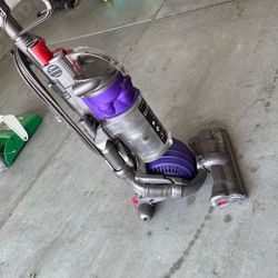 Dyson DC 24