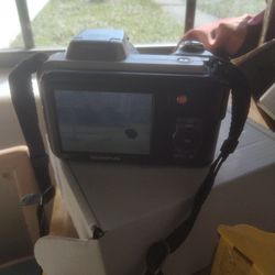 Olympus SP-600UZ Digital Camera 