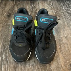 Nike Airmax Kids Size 6.5 Preowned Clean 