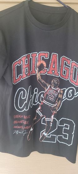 CHICAGO BULLS MICHAEL JORDAN TSHIRT SIZE SMALL IN GREAT CONDITION