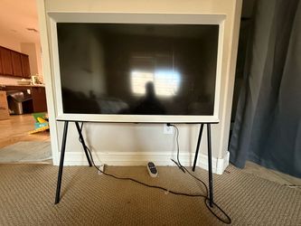 Free-Samsung the serif TV 48 inch - free screen broken