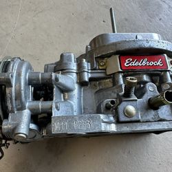  Edelbrock Performer Carburetor #1411 750 CFM With Electric Choke,