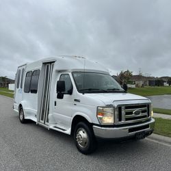 2015 Ford E-Series E-350 SD