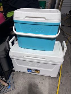 Igloo ice chest - coolers
