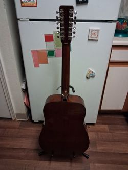 12 string guitar