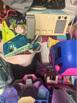 Toys, toddler bed and crib